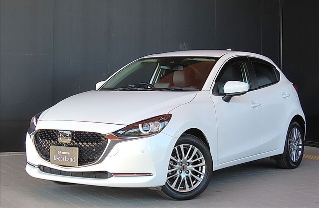 MAZDA2 